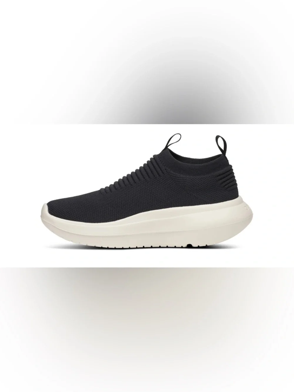 OOFOS OOmy Zen Slip-On Athletic Recovery Shoe in Chalk Black